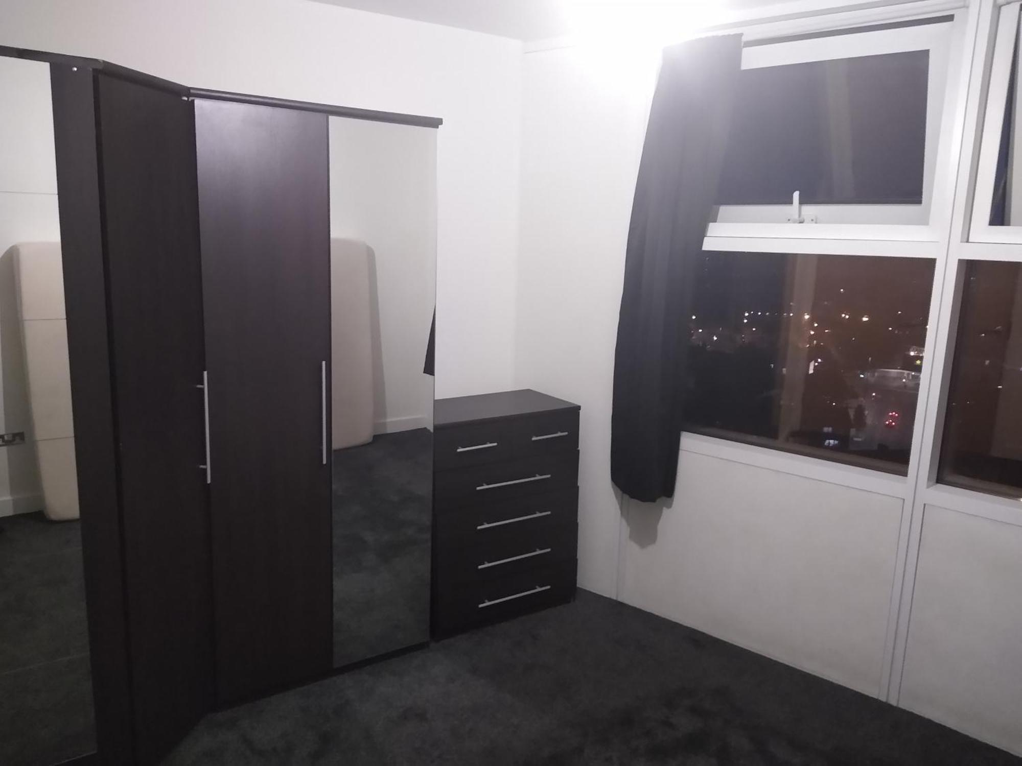 Room In Luxurious Penthouse Apartment Londres Exterior foto